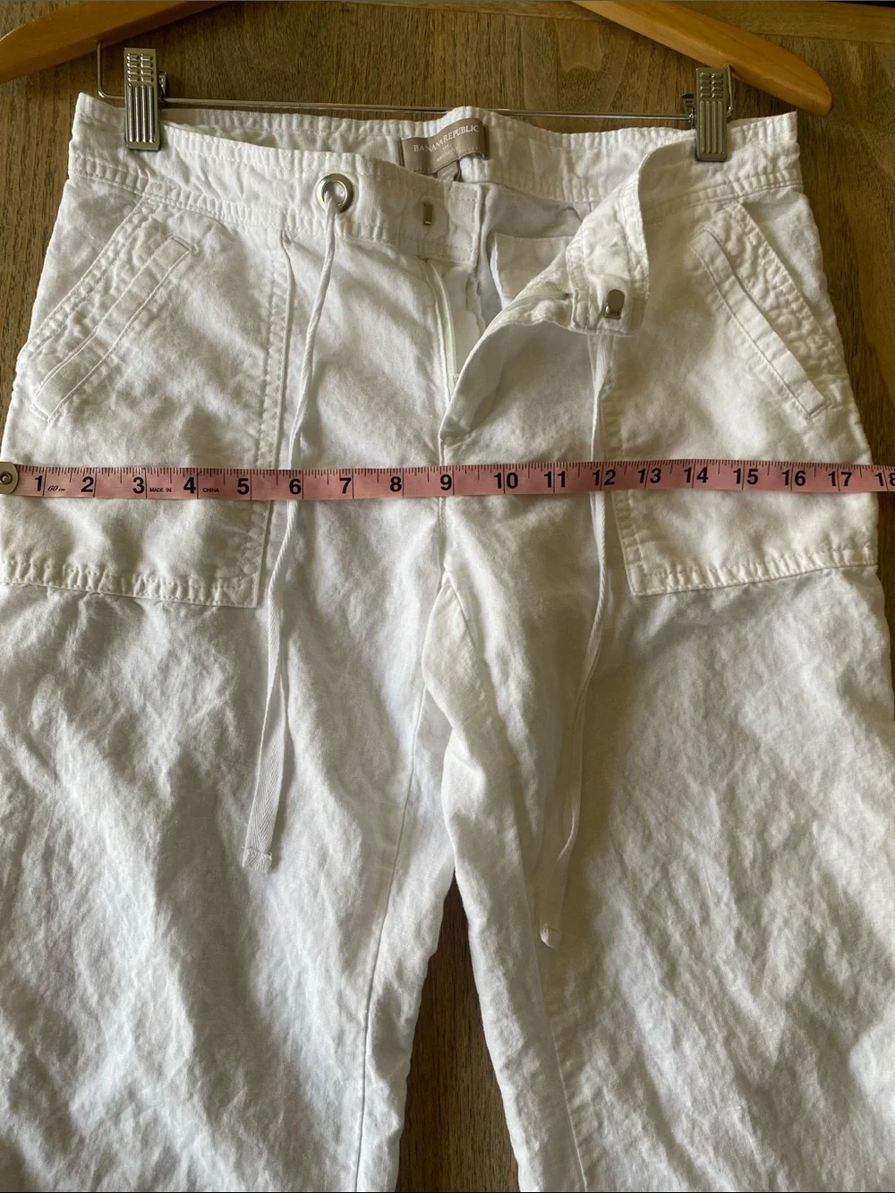 Banana Republic Martin Fit Size 6P White Linen Utility Pants